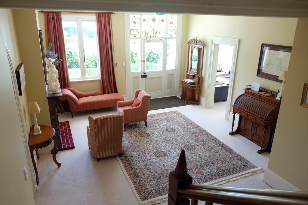 Oinako Bed & Breakfast Akaroa Kültér fotó
